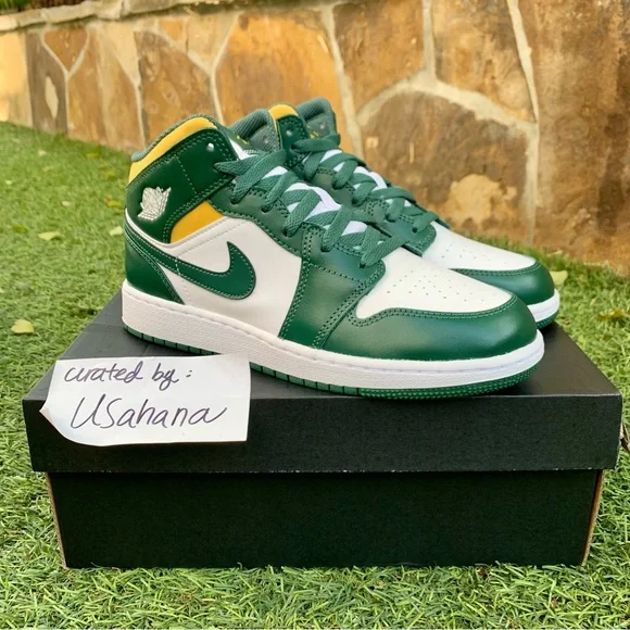 Nike Air Jordan 1 mid GS green white shoes